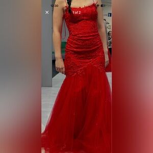 Stunning Scarlet Lace Prom Dress Sz 4